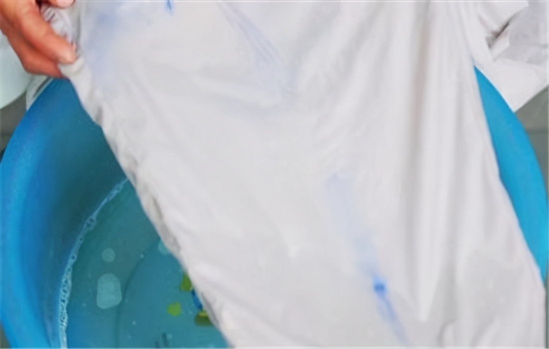 签字笔墨水怎么洗掉小妙招,衣服染上签字笔墨水怎么洗掉