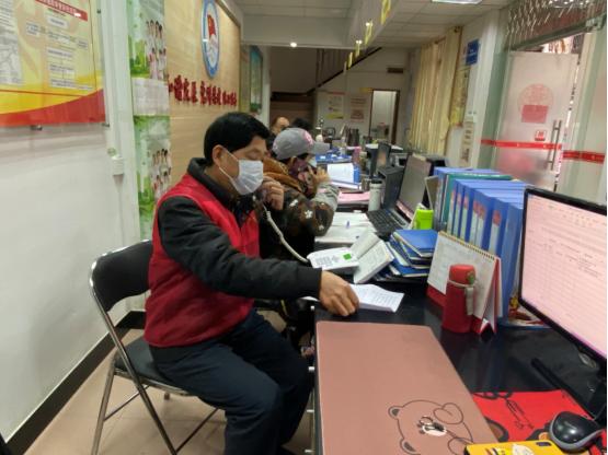 疫情防控志愿者在行动抗击疫情,疫情防控党员志愿者冲锋在前