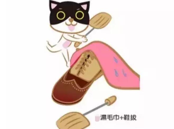 鞋子磨脚处理的简单方法图片,透明拖鞋脚底板磨脚怎么办