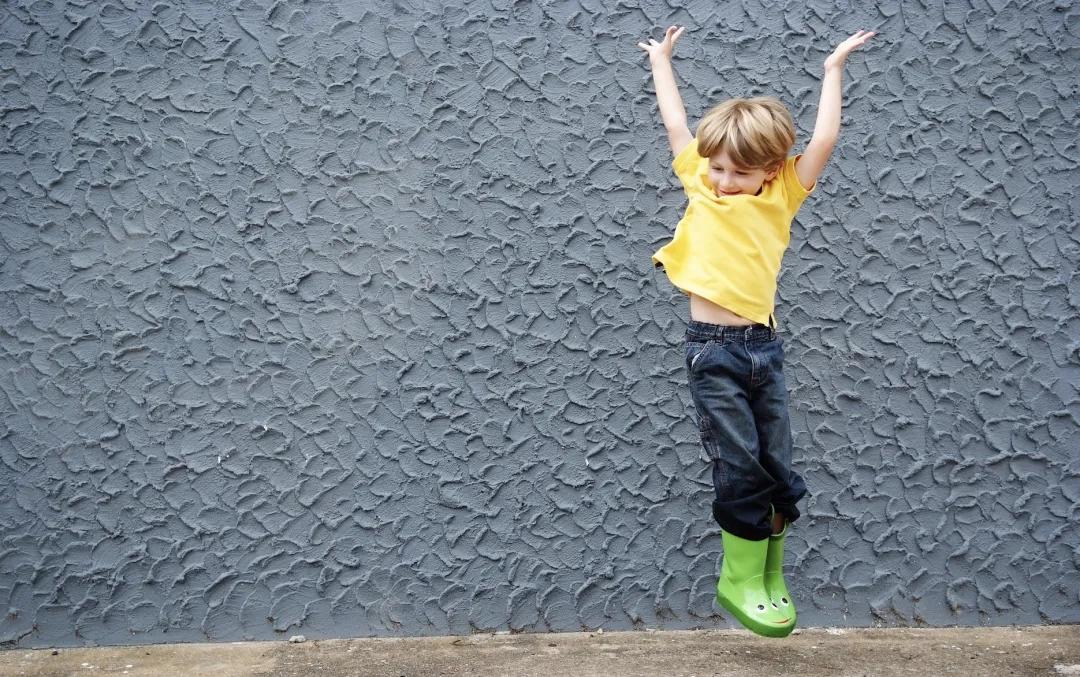 割包皮浙江一小孩住进icu,杭州男孩割包皮抢救