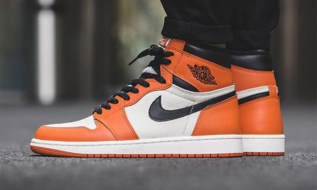 你的鞋柜里不能没有一双球鞋,你的鞋柜里有这么一双小脏鞋吗