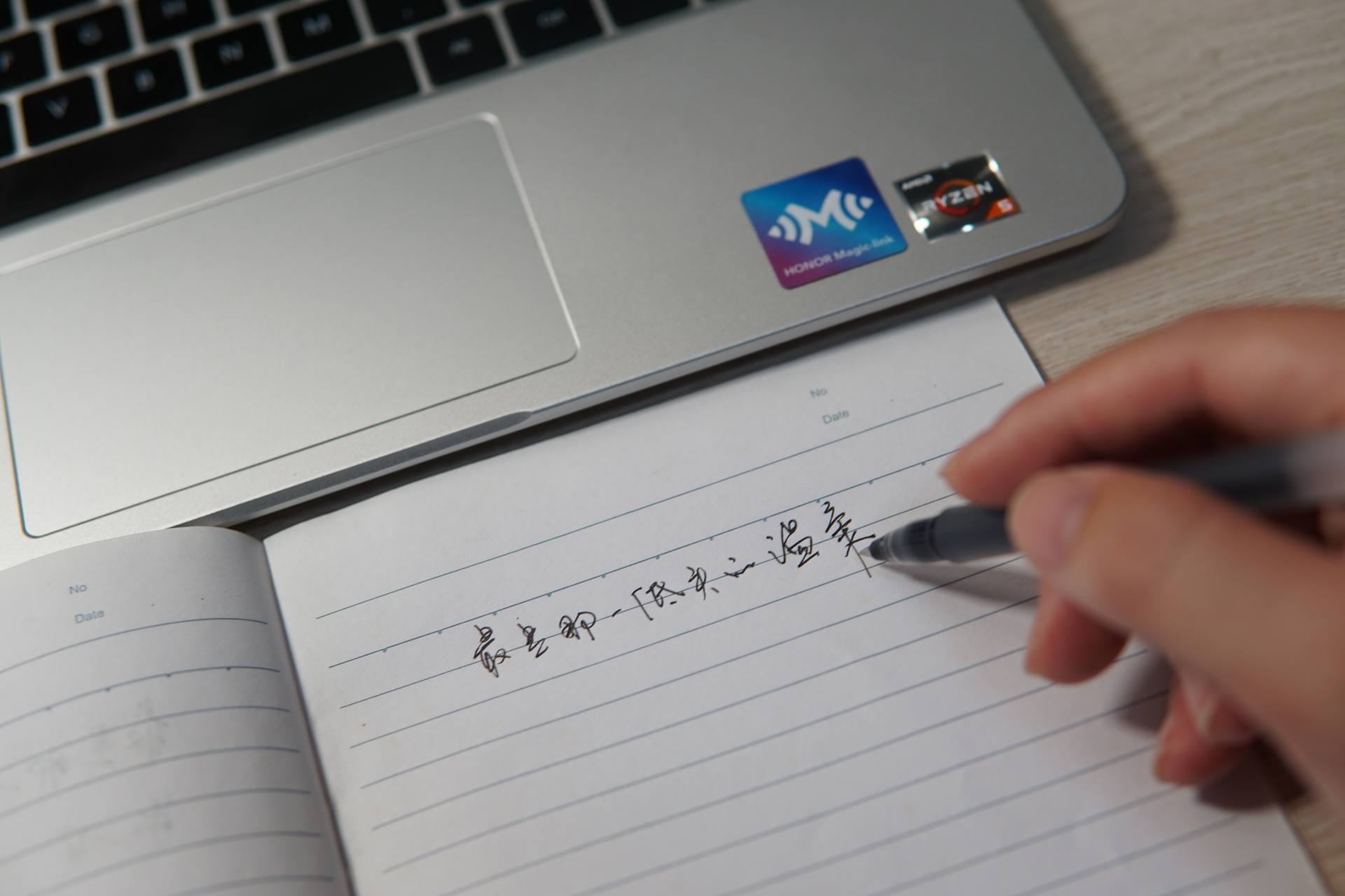 处女座直男动心了的六大表现,处女座直男怎么对付