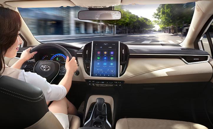 卡罗拉双擎精英版车主真实感受,丰田卡罗拉双擎精英版测评