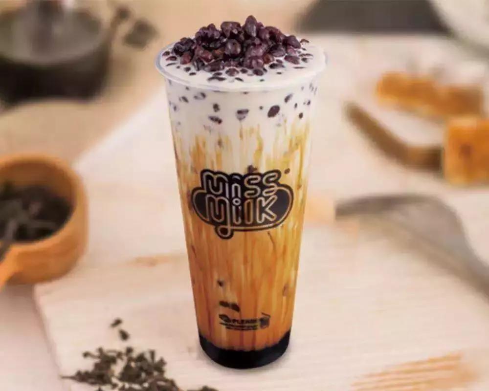 尝一口甜酸奶,尝一口酸奶