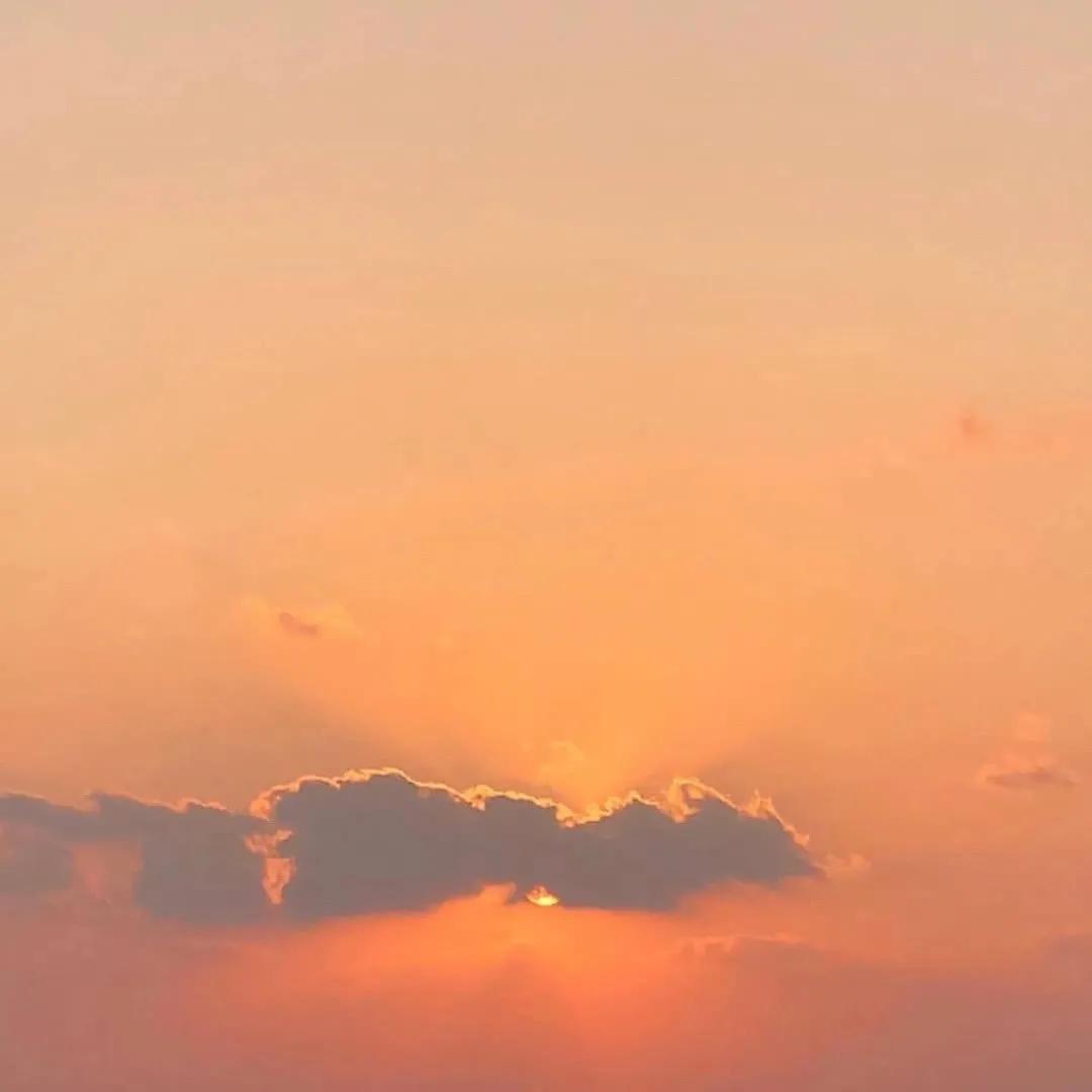 朋友圈背景图有病,朋友圈背景图包