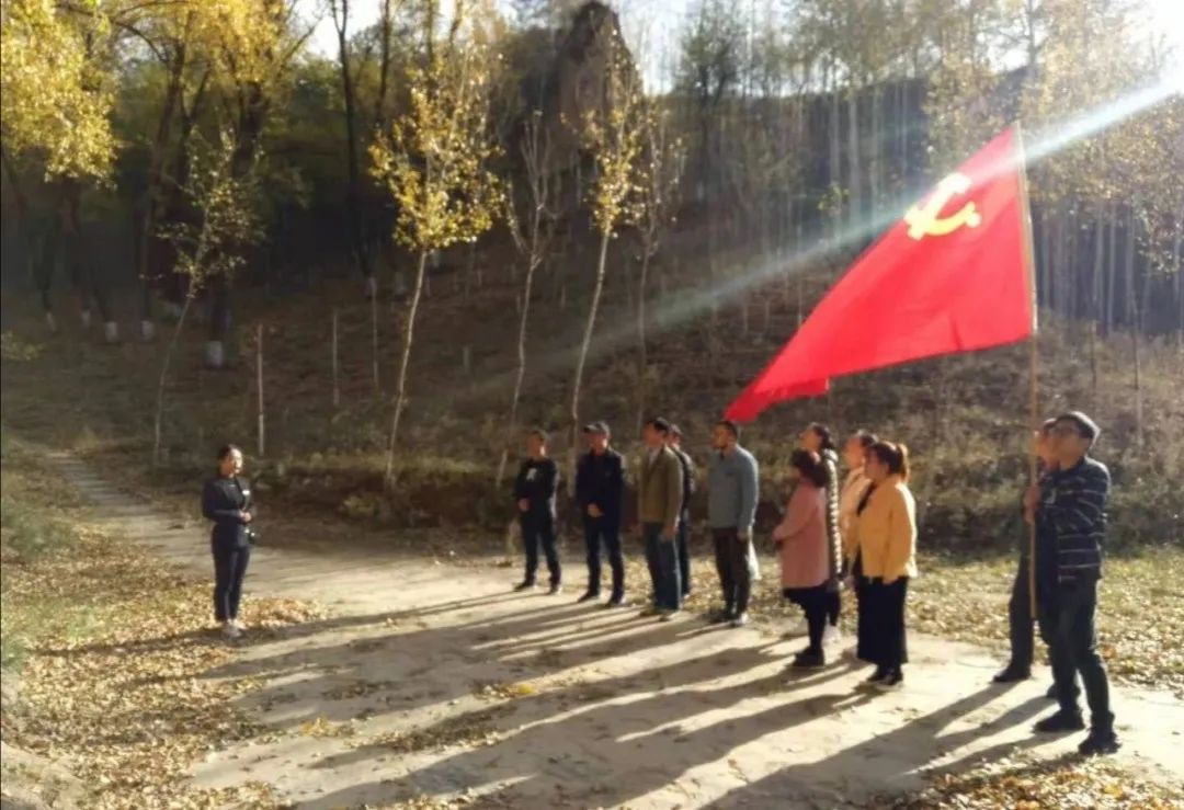 千里帮扶心连心,千里帮扶