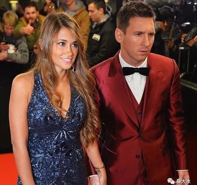 足坛两大巨星和另一半,如果是你你会选哪个当老公