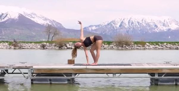 每天这样站5分钟腿细了，颜值还逆袭了，越自律的女人越美丽