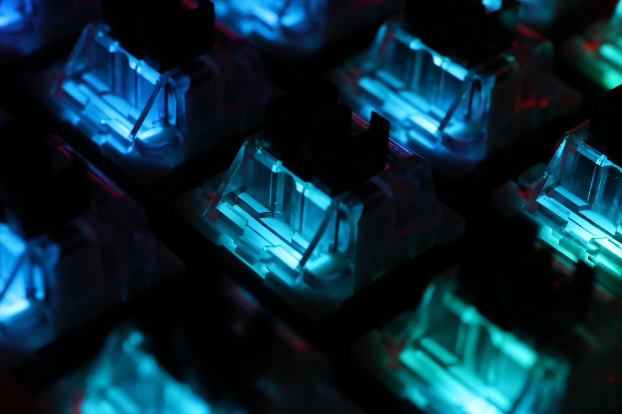 性价比超高的超薄无线键盘,性价比热插拔机械键盘推荐