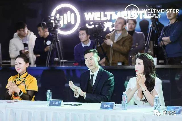 “华易风·默默的绣”2019中国西装先生总决赛“绣”美中华