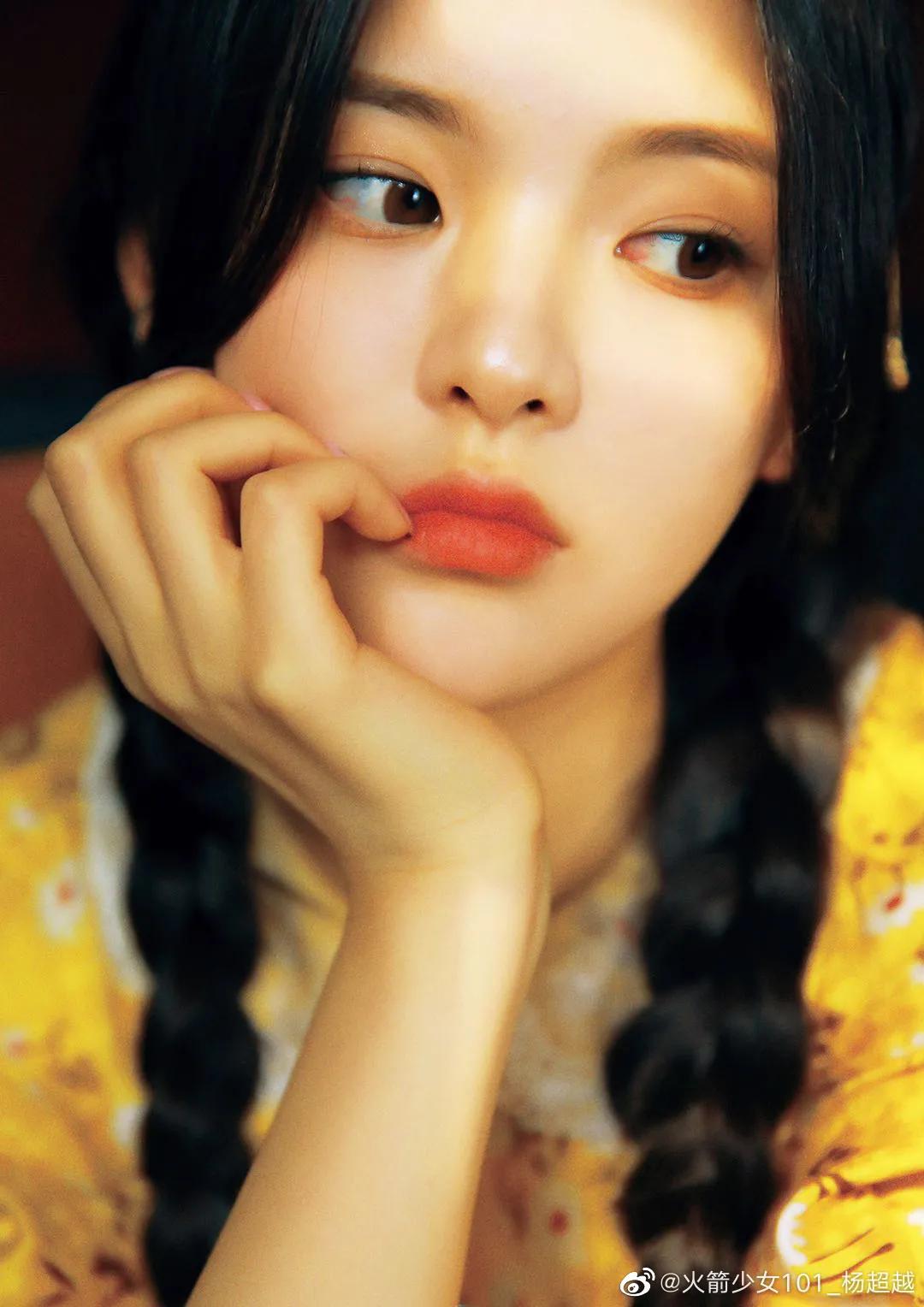 杨超越朦胧感,杨超越小鹿眼