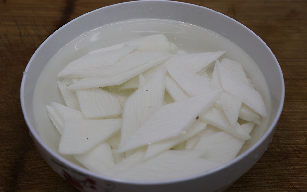 天冷山药的做法大全,山药怎样不发黑不发粘做出来好吃