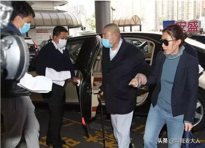 百亿富豪甘比,甘比李嘉欣哪个有钱