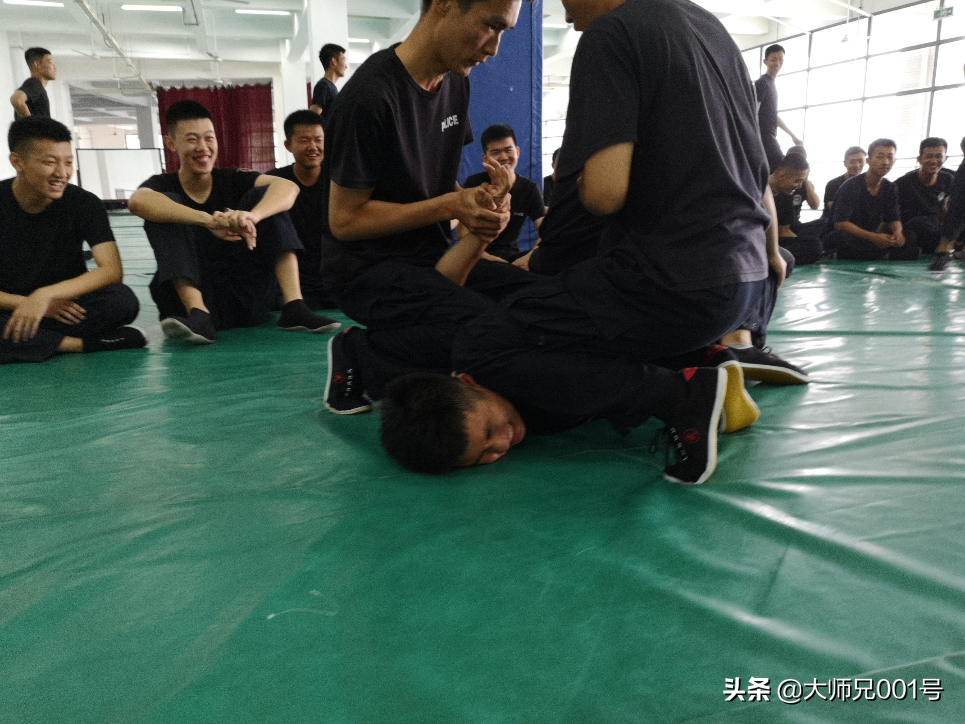 警察徒手防御技术,警察徒手攻防