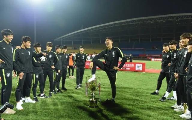 中国足球之南腔北调