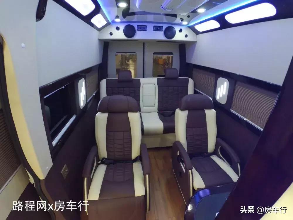 房车大全20-30万的c型房车限量版,房车价格30万元空间大全新自动挡