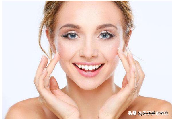 男士毛孔粗大出油黑头用什么护肤,鼻子黑头毛孔粗大怎么护肤