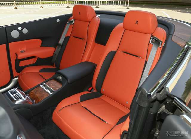 试驾劳斯莱斯曜影2020款,试驾劳斯莱斯幻影2022新款