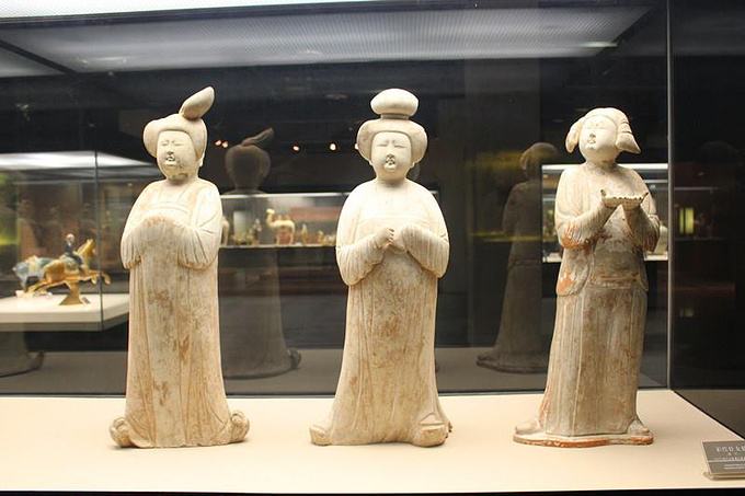 从《唐代仕女》雕塑看唐朝时期艺术审美特性