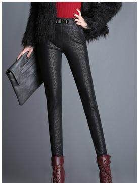 为啥女人喜欢穿皮裤,为什么女人穿皮裤好