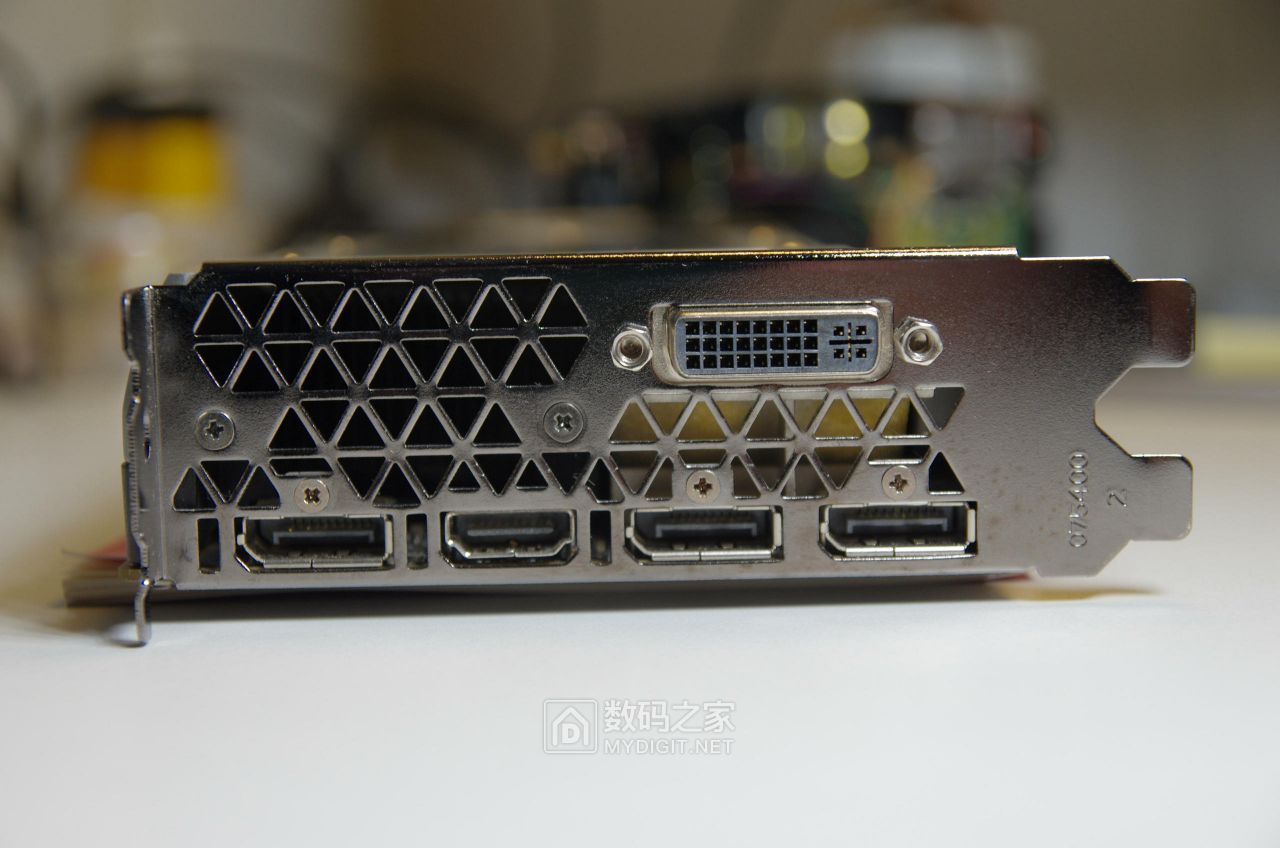 980ti显卡一代卡皇,gtx980ti拆解清灰
