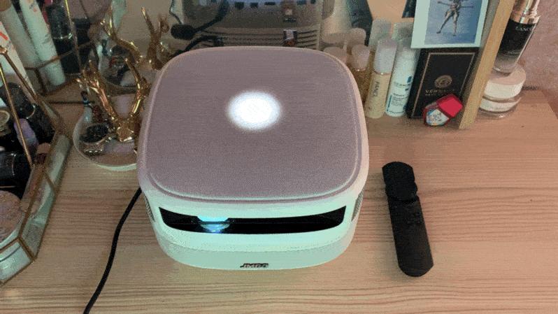 坚果j9智能投影,坚果J9投影仪