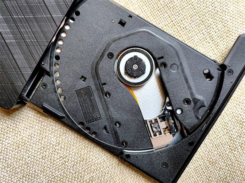 工作生活不可缺的多面手-ORICO奥睿科XD010便携外置光驱