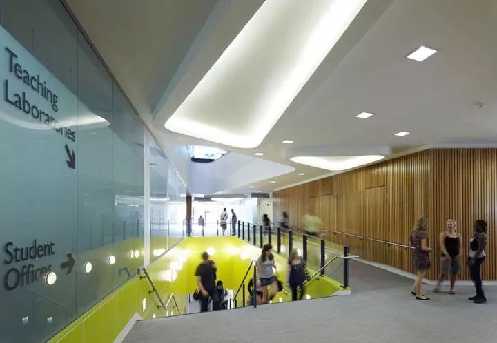 英国服装设计硕士的院校,英国戏剧服装设计专业硕士