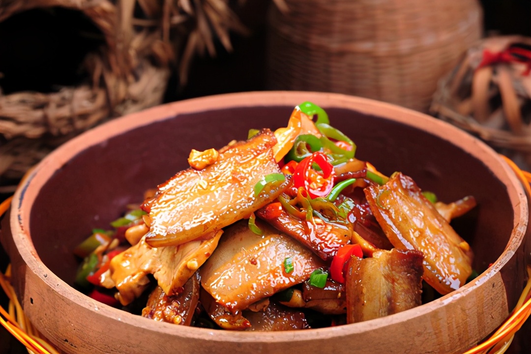 湘菜川菜鲁菜粤菜淮扬菜八大菜系,川菜为什么排在中国八大菜系之首