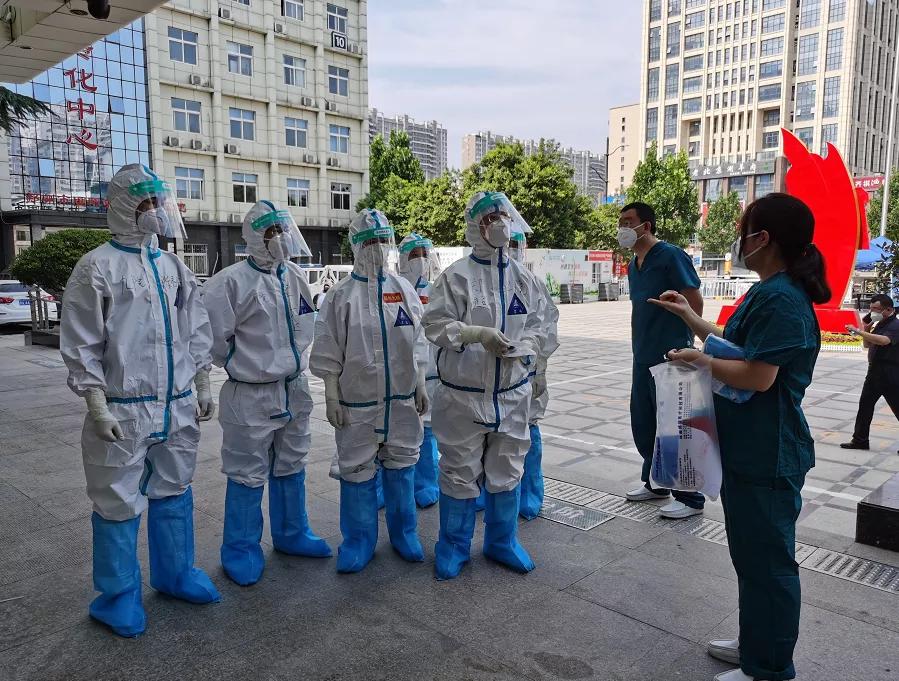 疫情爆发后,由郑州六院发出的一封感谢信