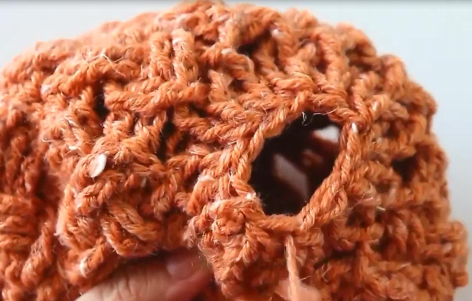 长带毛球针织帽子,针织狐狸毛球帽子