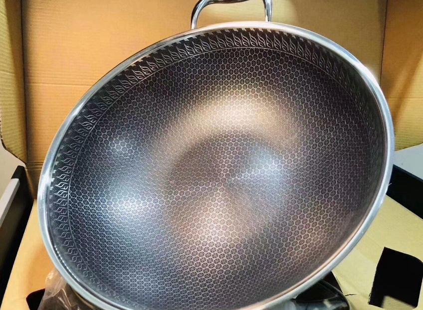 买什么锅炒菜不粘锅好用呢,家用炒菜不粘锅推荐哪种