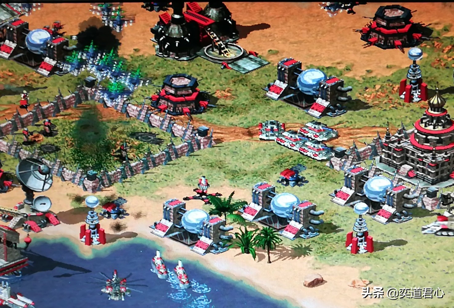 红色警戒尤里有巨炮吗,红色警戒尤里阵容实战