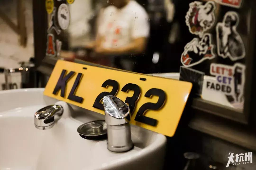 绅士复古油头馆杭州,杭州素人改造去哪里比较好