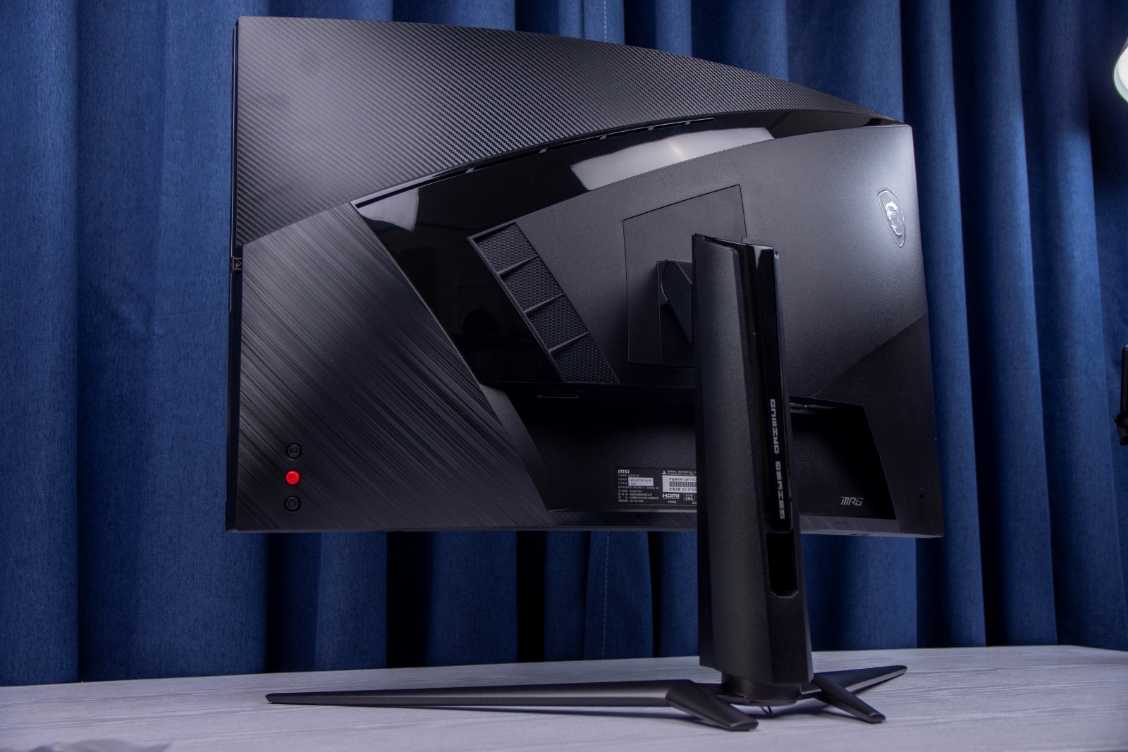 32英寸1800r曲面屏测评,32寸显示器1800r实测