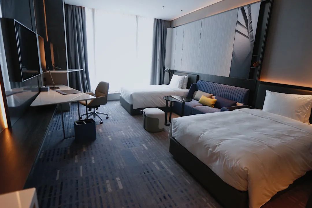 杭州奥克斯皇冠假日酒店婚礼,杭州奥克斯中心皇冠假日酒店介绍