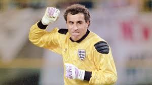 失望!鲁尼英格兰告别战:保留10号球衣,想当队长却要先坐板凳