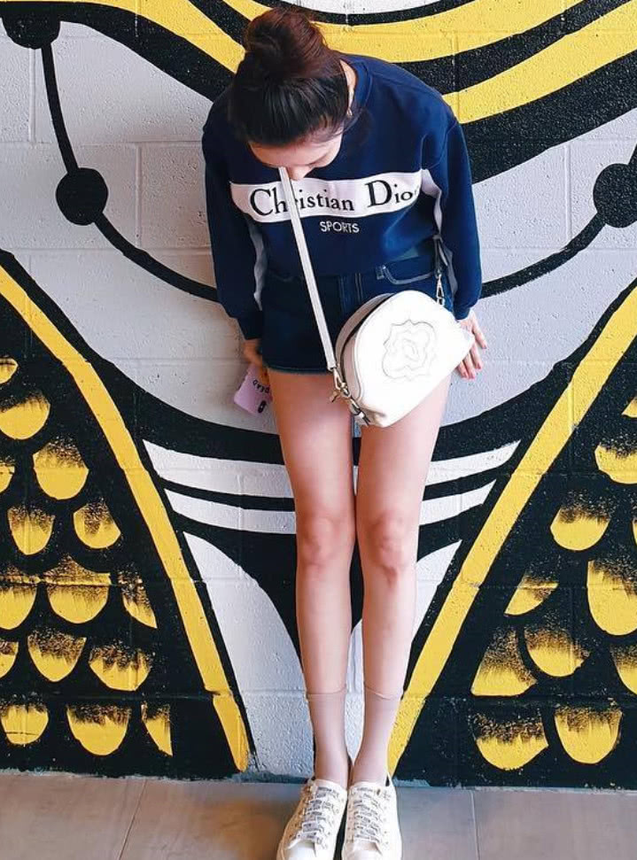 韩国第一腿精带火了一款“粉底袜”，跟腿融为一体，穿热裤必备！