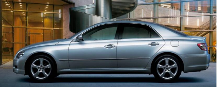 一汽丰田锐志汽车经典情怀老车,一汽丰田锐志2.5v尊锐版