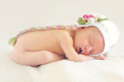 1岁半宝宝起湿疹可以洗澡吗,1岁小孩湿疹可以用肤专家吗