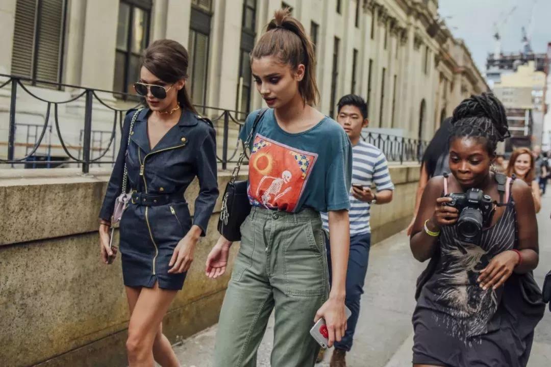 工装裤永远不会过时还百搭又帅气,工装裤又美又飒