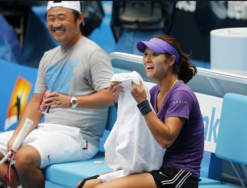 儿女双全的李娜和姜山,姜山回应李娜视频