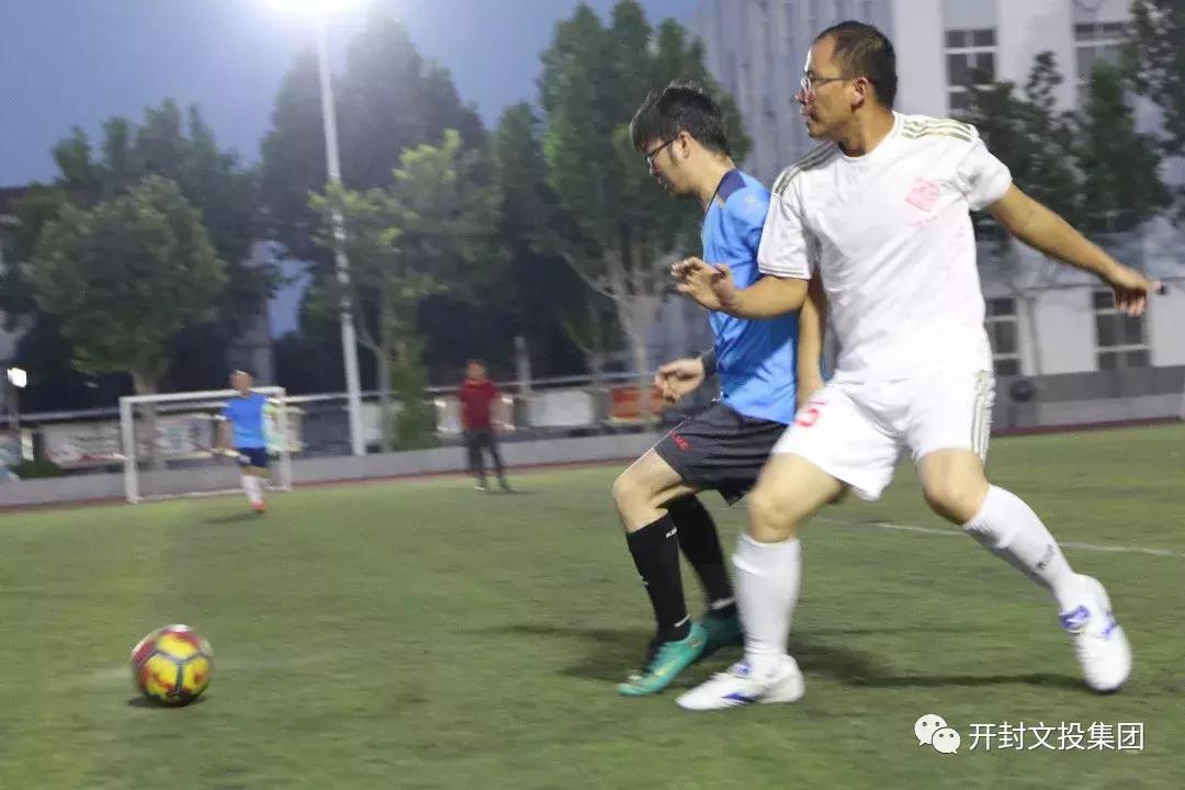 缁胯尩璧涘満瓒崇悆姣旇禌,缁胯尩鐞冨満姣旇禌