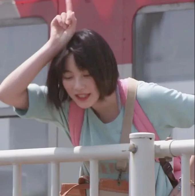 2022热门情头,今日头条上面的抓娃娃