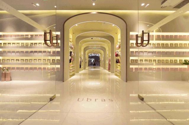 「汉博商业榜单」疫后mall业绩担当，国民服饰潮牌正当红