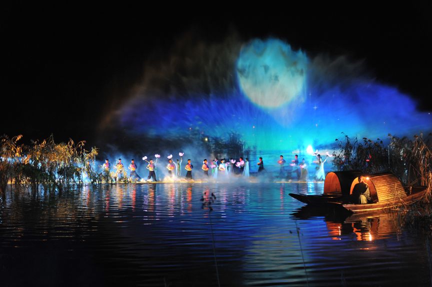 告别宏大“山水”，文旅演艺营情境、讲故事