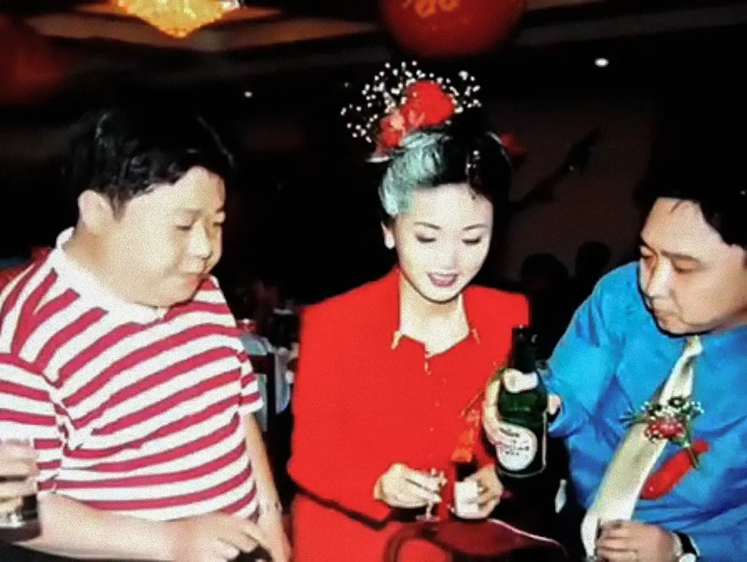 于谦老婆白慧明个人资料,于谦媳妇白慧明比于谦小多少