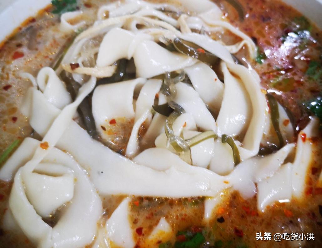 郑州开了40多年的面馆,满满八十年代风格,人称“杀人烩面馆”