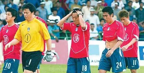 曾经0-17被暴击到逼平韩国，现在又手捧南亚杯，马尔代夫什么水平