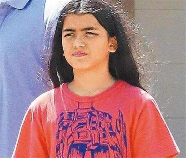 迈克尔杰克逊三子女现状如何？儿子遗传父亲，三子女都没黑人